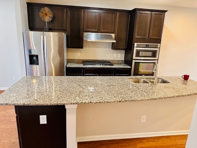 Building Photo - 863 Barclay Cir