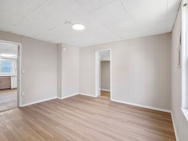 Building Photo - 2BR/1BA House for Rent in Norwich Neighborhood