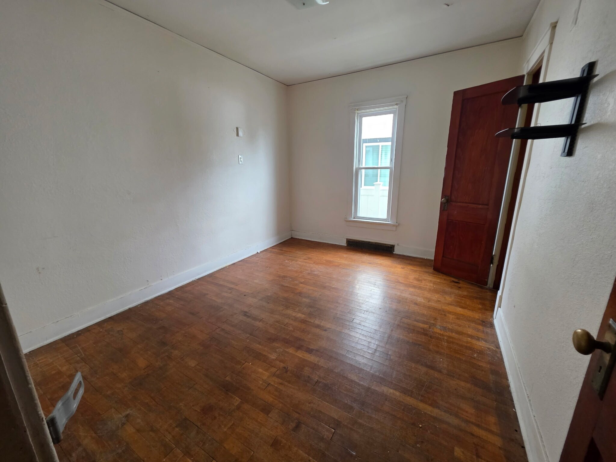 Building Photo - 417 N 5th St