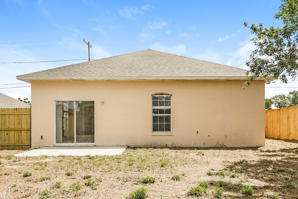 Building Photo - 504 N 7th St