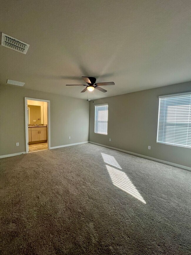 Building Photo - Gorgeous Brand New 3/2.5 Townhome