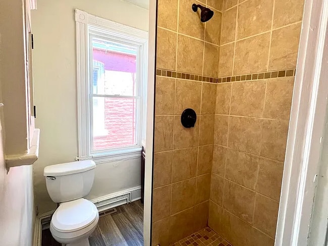 Building Photo - beautifully updated 3-bedroom, 1-bathroom townhouse
