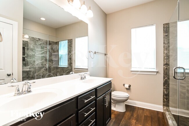 Building Photo - 8736 Aspinwall Dr