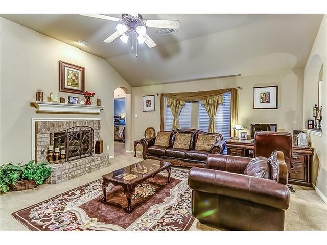Building Photo - 1505 Sparrow Ln