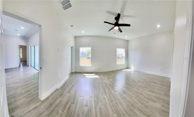 Building Photo - 10006 Massey St