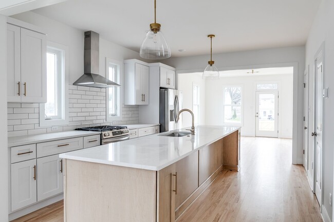Building Photo - BRAND NEW 3 Bedroom 2.5 Bath Homes Availab...