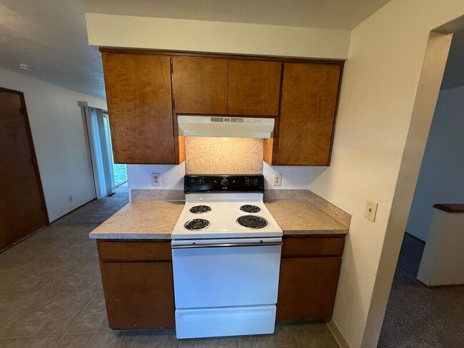 Building Photo - 2907 Moraga Ave SE