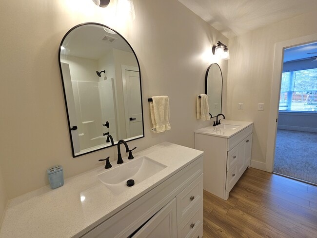 Building Photo - 3400 Pennington Rd