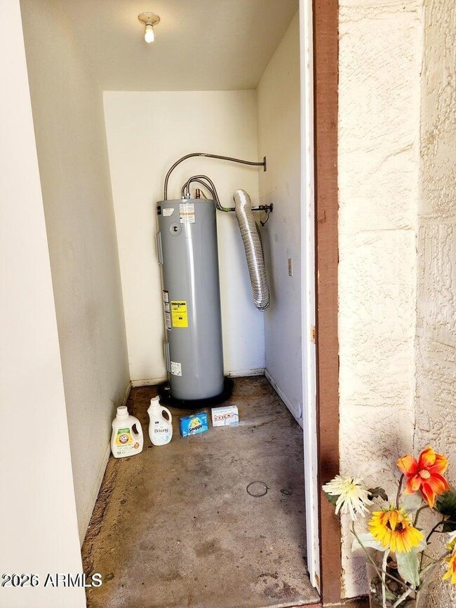 Building Photo - 16402 N 31st St