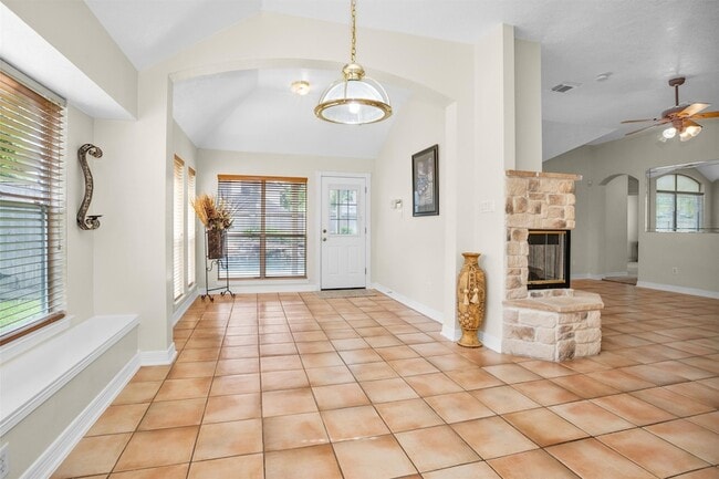 Building Photo - 5307 Summerland Ridge Ct