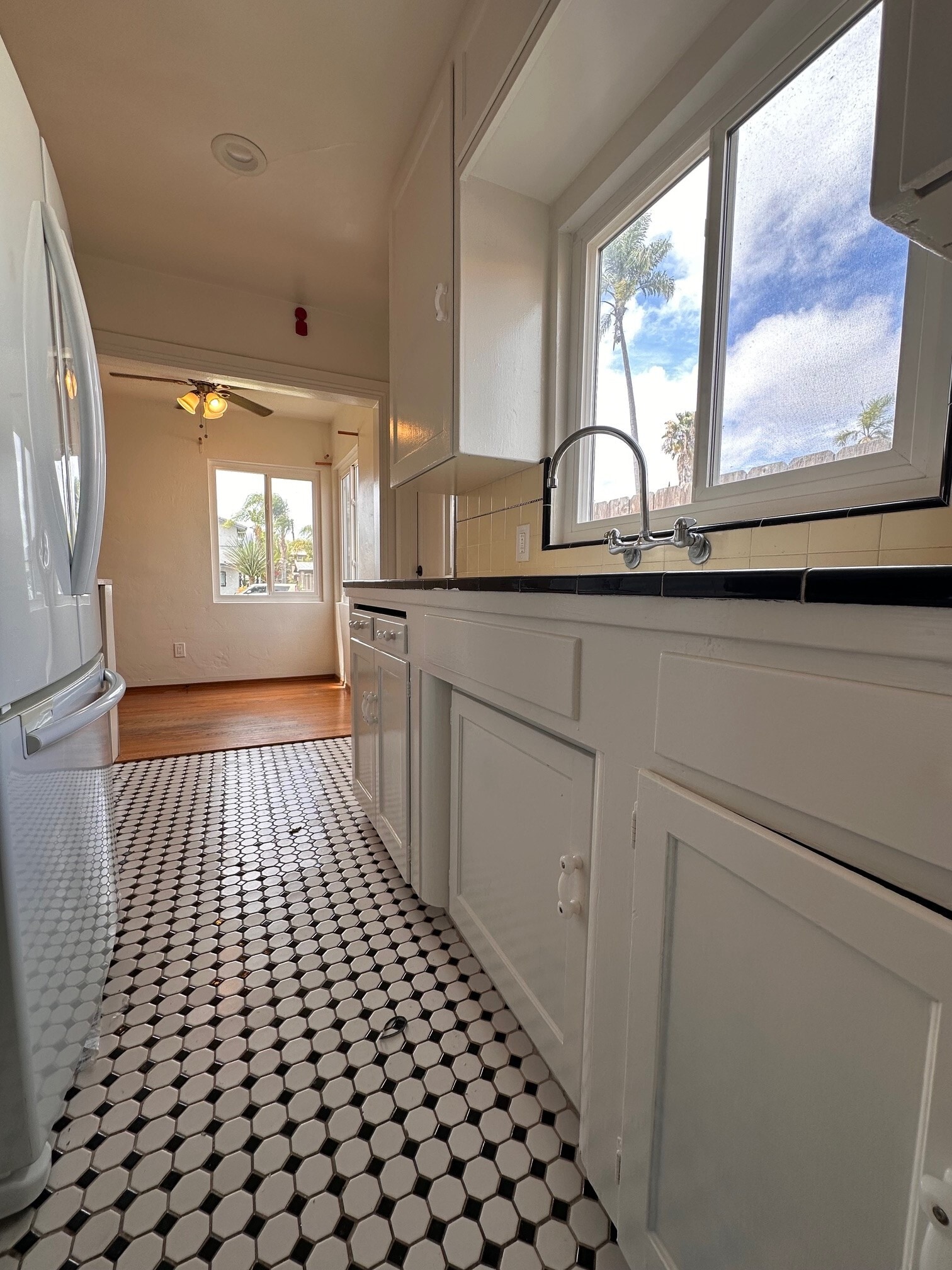 Building Photo - 4659 Idaho St