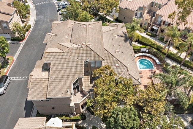 Building Photo - 1150 S Positano Ave