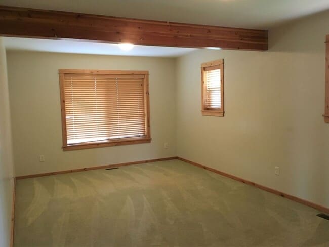 Building Photo - Gorgeous 3 Bedroom Home in Elk Grove Commu...