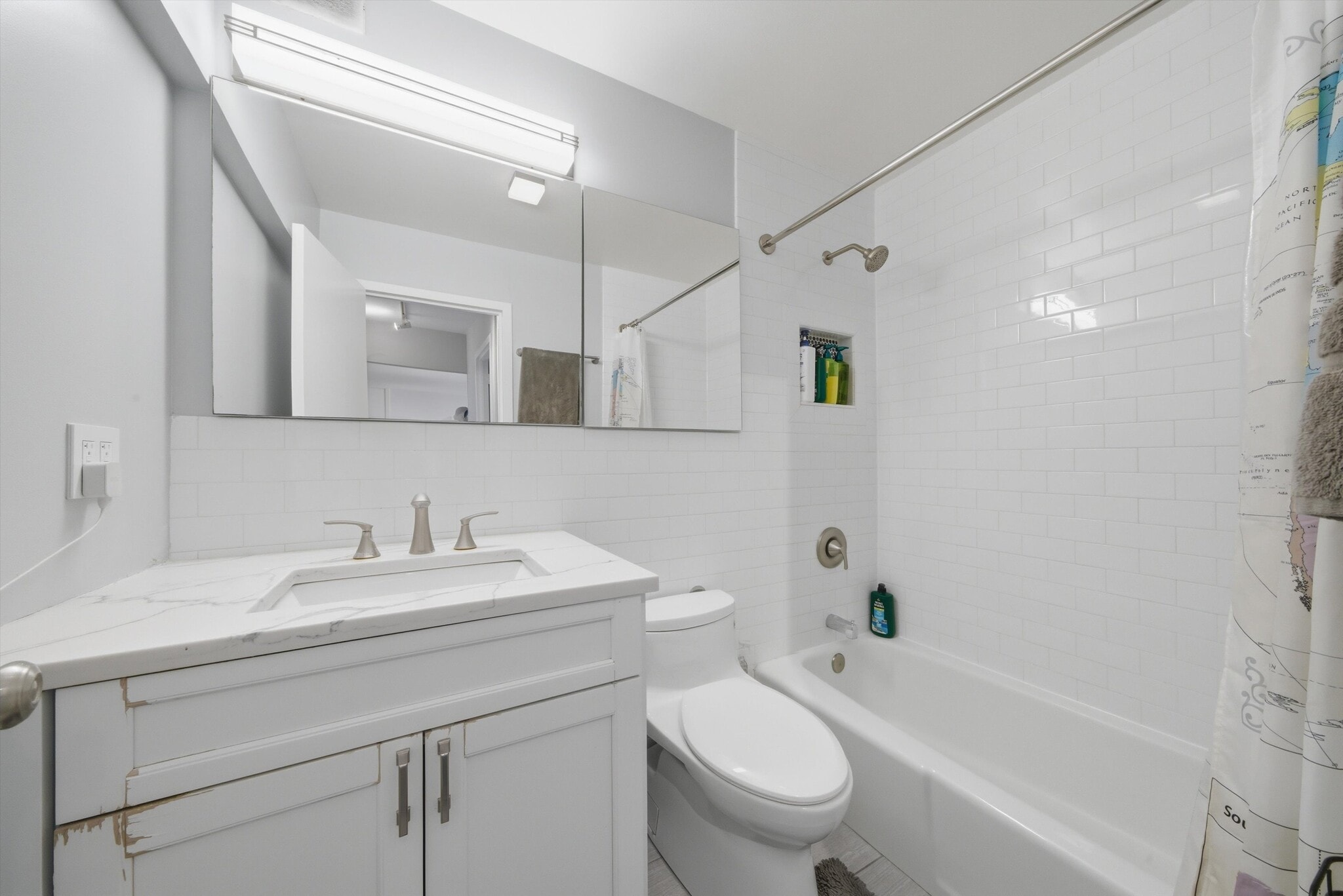 Building Photo - 2800 N Lake Shore Dr