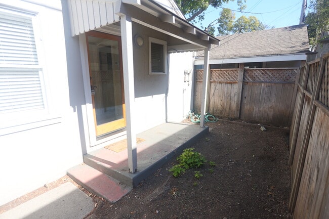 Building Photo - 201 H St