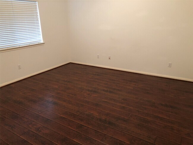 Building Photo - 23706 Cansfield Way