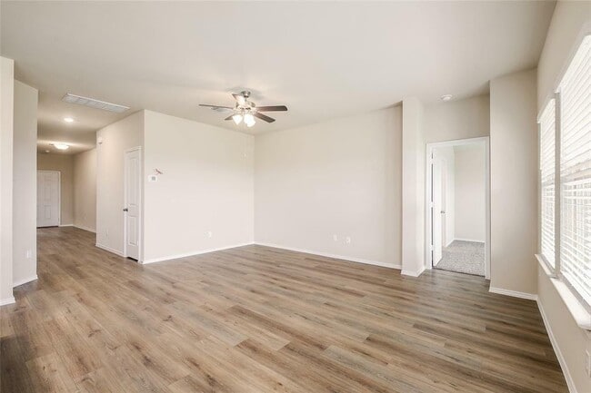 Building Photo - 401 Yemen Rd