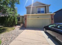 Building Photo - Beautiful 4-Bedroom Gem in the Heart of Br...