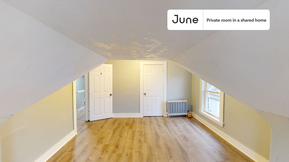 Building Photo - Room in Shared 7 bed/2 bath home