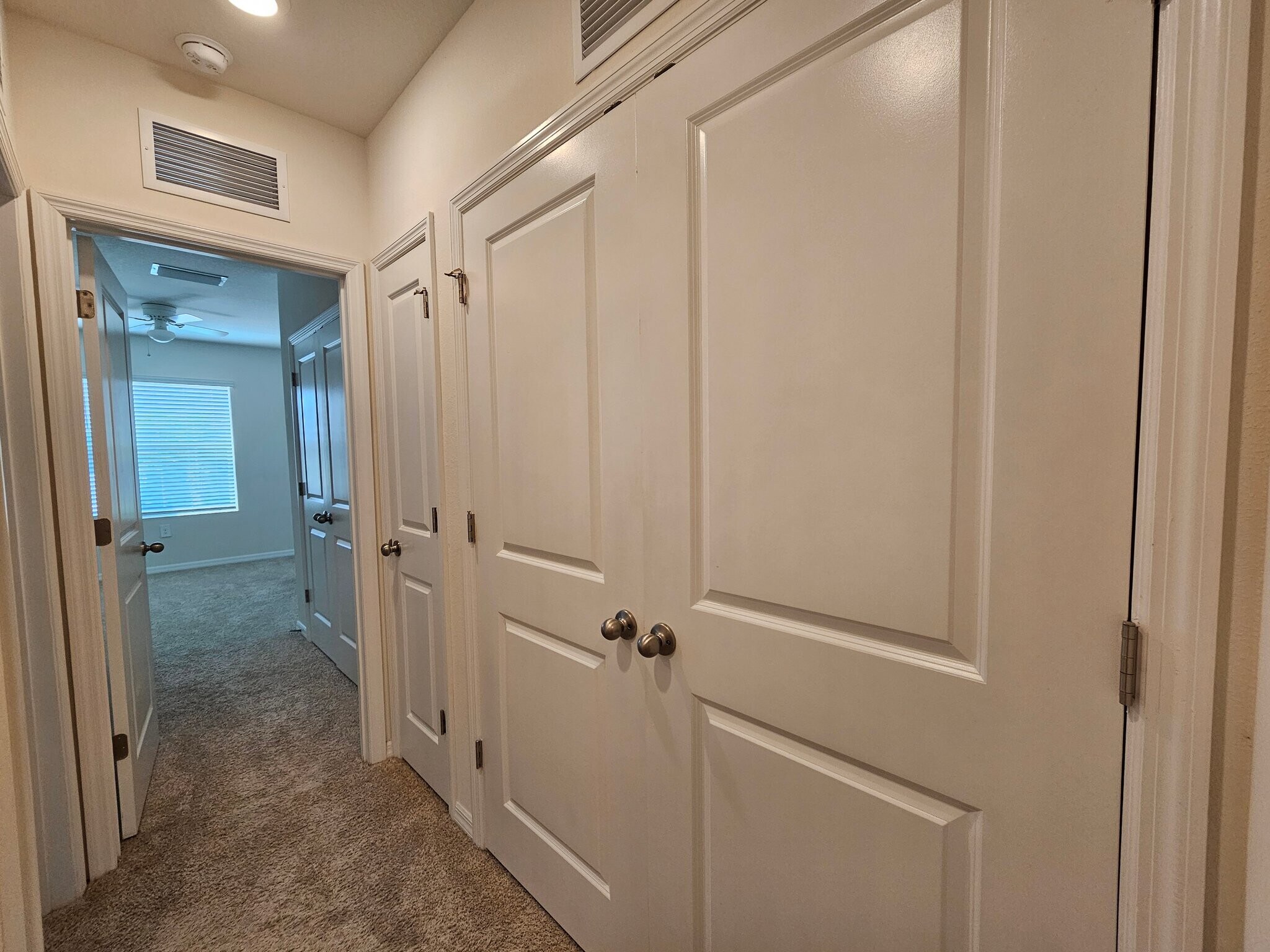 Building Photo - 8652 Milestone Dr