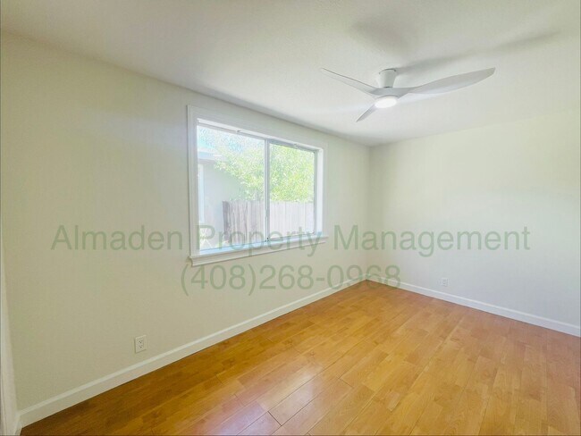 Building Photo - 924 Almaden Ave