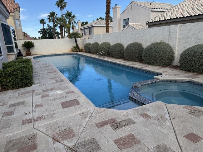 Building Photo - 7621 Belmondo Ln
