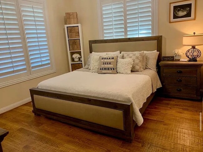 Building Photo - 5820 Palo Pinto Ave