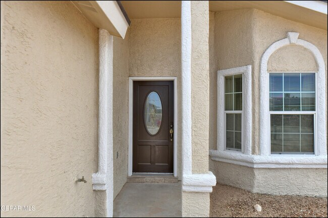 Building Photo - 683 Teichelkamp Dr