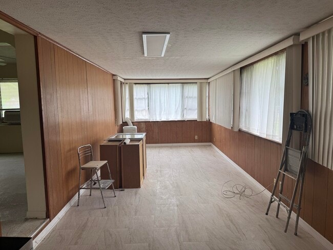 Building Photo - 505 N 43rd St