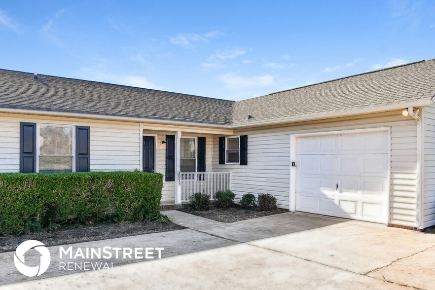 Building Photo - 2975 Country Crossing Dr
