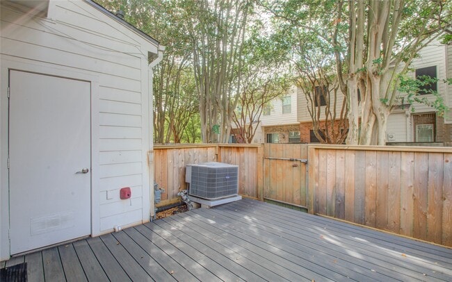 Building Photo - 2910 Grants Lake Blvd