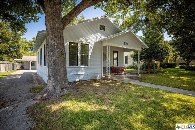 Building Photo - 271 Willow Ave