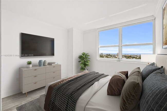 Building Photo - 650 West Ave