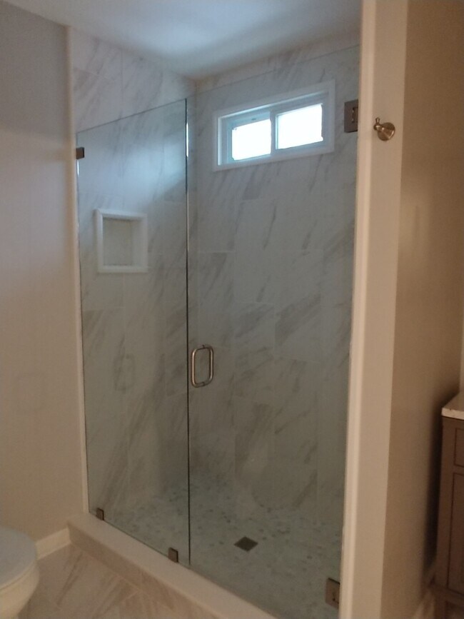 Building Photo - Amazing  Newly Renovated Three Bedroom Home off Zorn Avenue