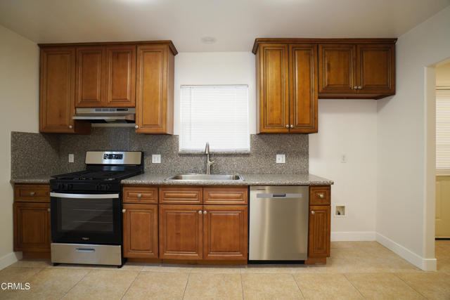 Building Photo - 1038 Western Ave