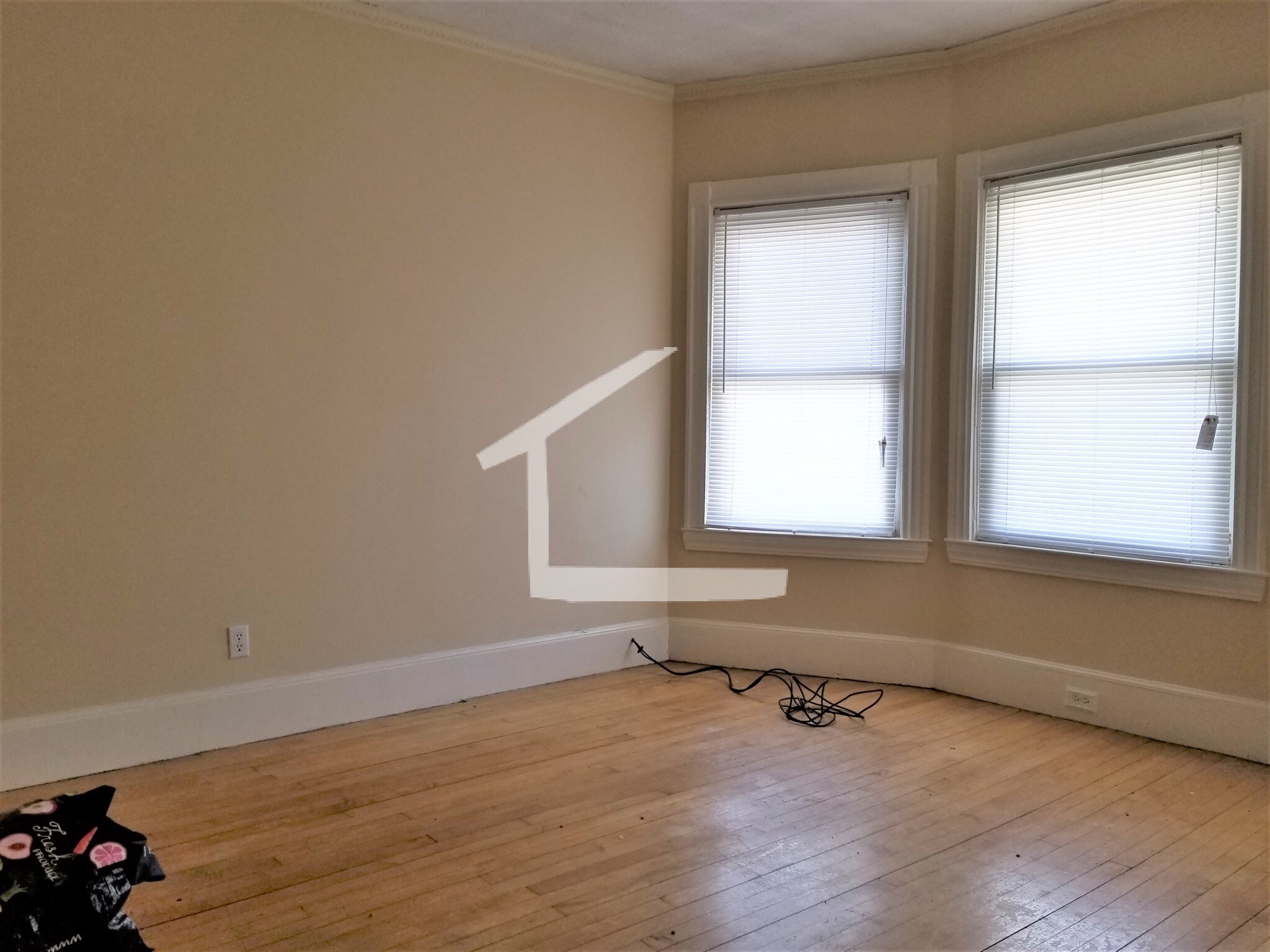 Building Photo - 68 Etna St