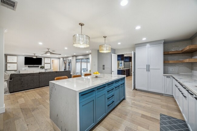 Building Photo - 5339 Rutherglenn Dr