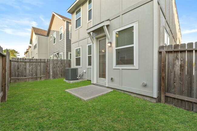 Building Photo - 3109 Cloud Forest Ln