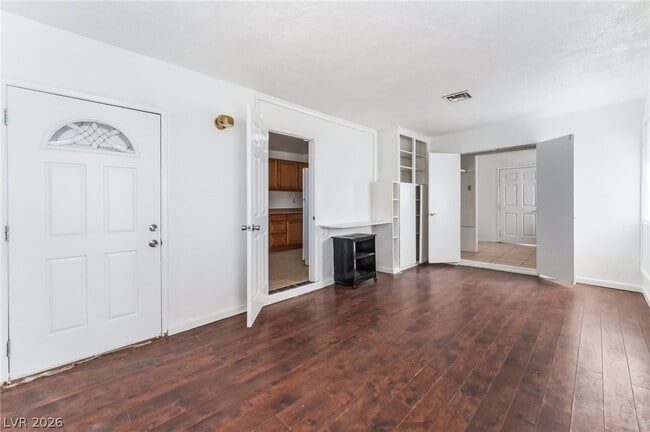 Building Photo - 1108 Tumbleweed Ave