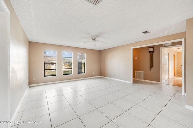 Building Photo - 115 Angelo Rd SE