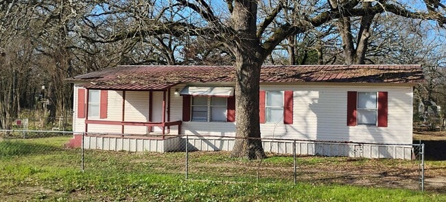 Building Photo - 121 Whiteface Dr