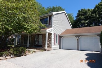 Building Photo - 641 Dordan Ct