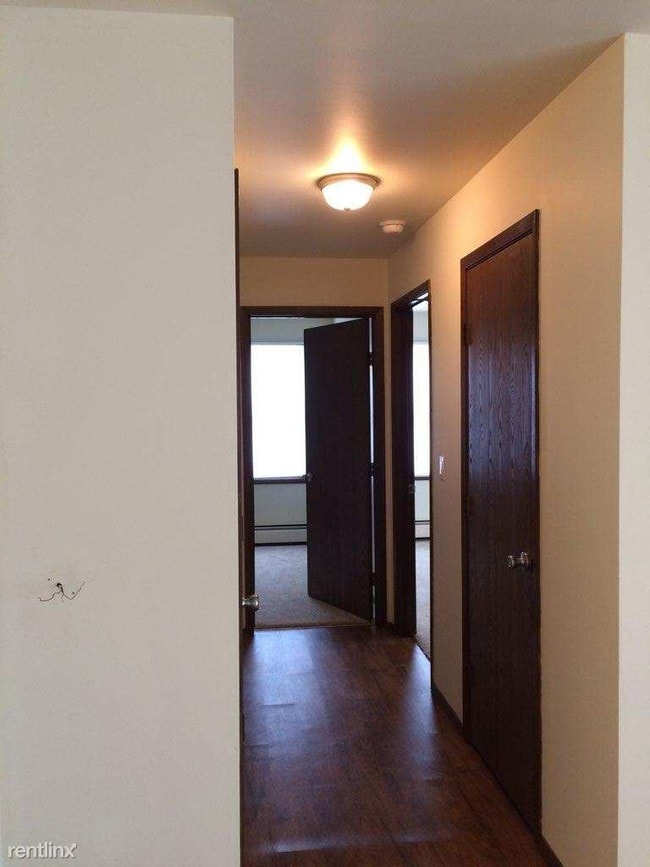 Building Photo - 1231 S 8th St