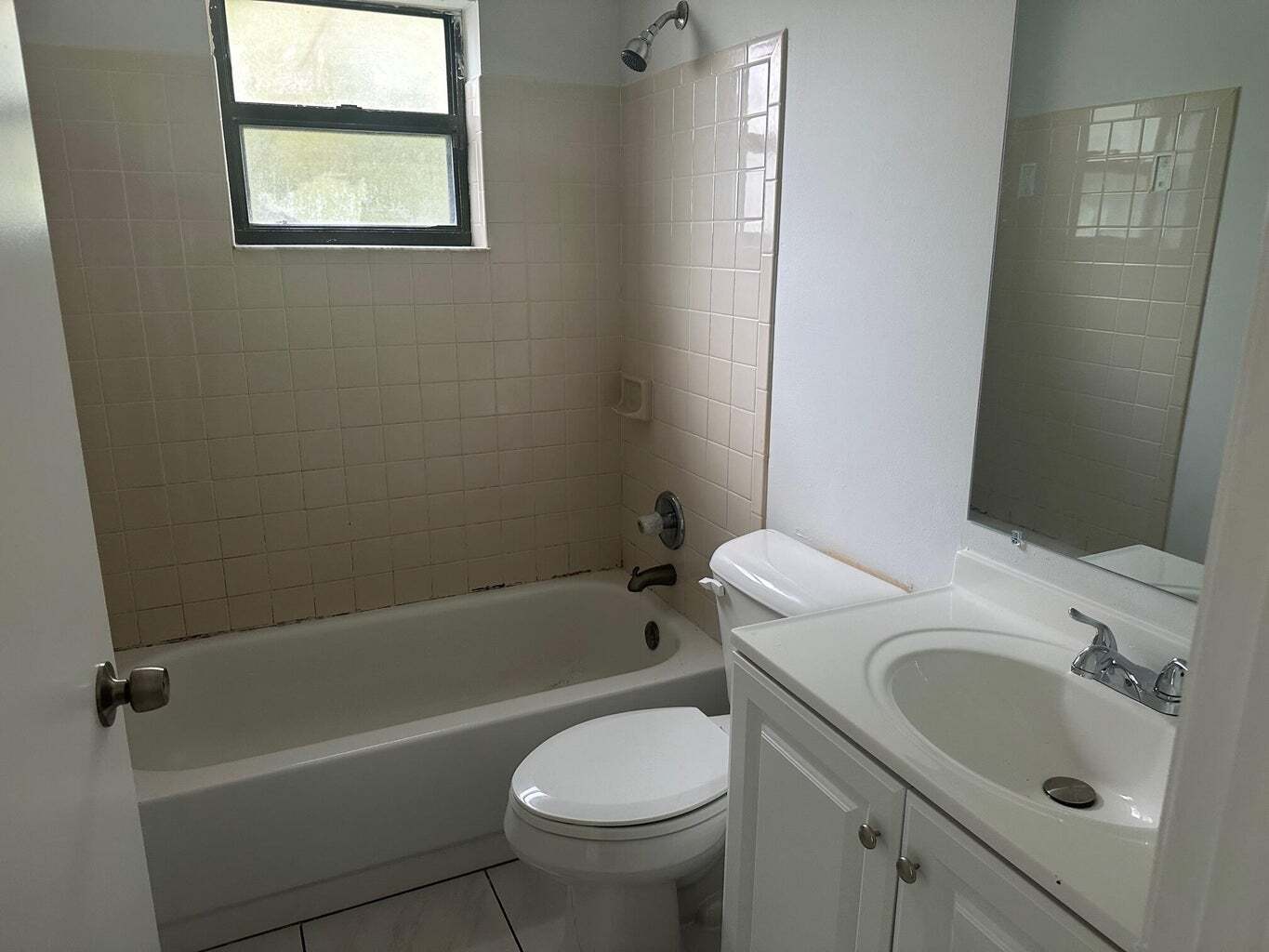 Building Photo - 7355 Pinedale Dr