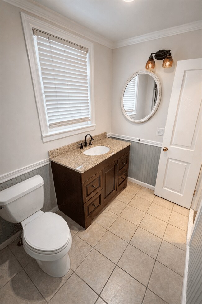 Building Photo - 4933 N Parma Rd