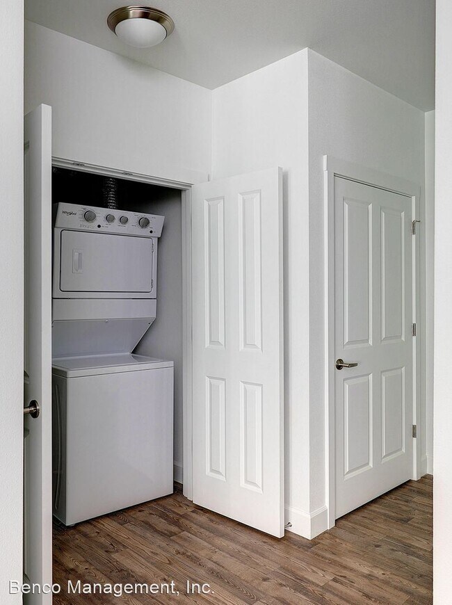 Building Photo - 7676 N Lombard St