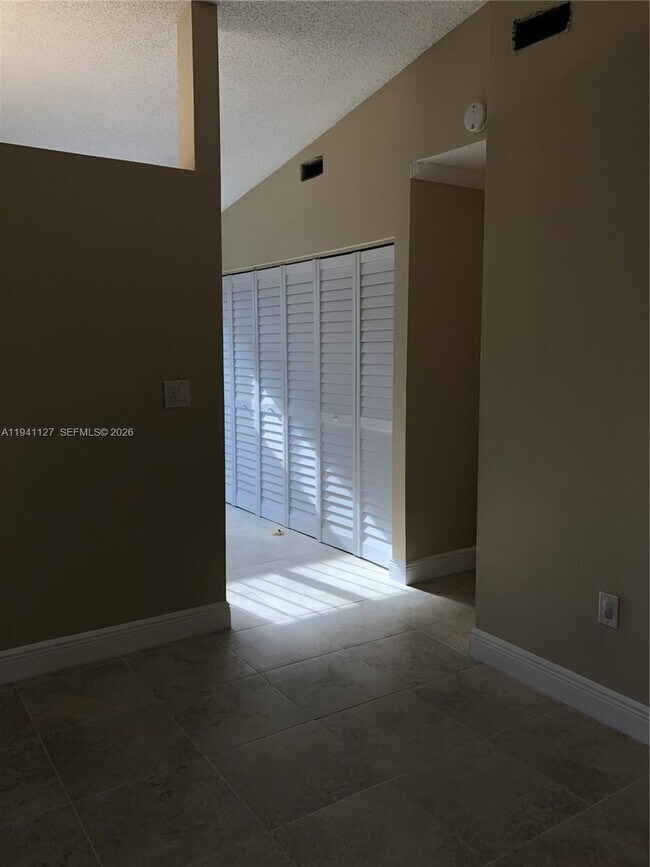 Building Photo - 9164 SW 132nd Ln