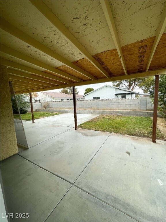 Building Photo - 7440 Lattimore Dr