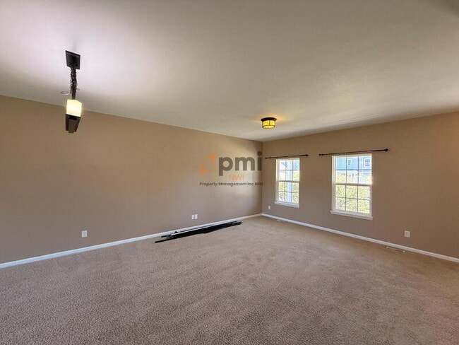 Building Photo - 2707 Westwind Dr