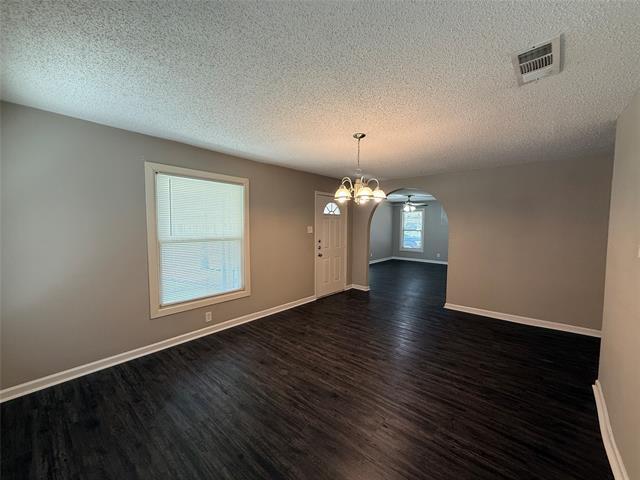 Building Photo - 1715 W Elm St